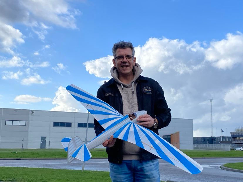 Miniaturbild: DFS Habicht glider kit