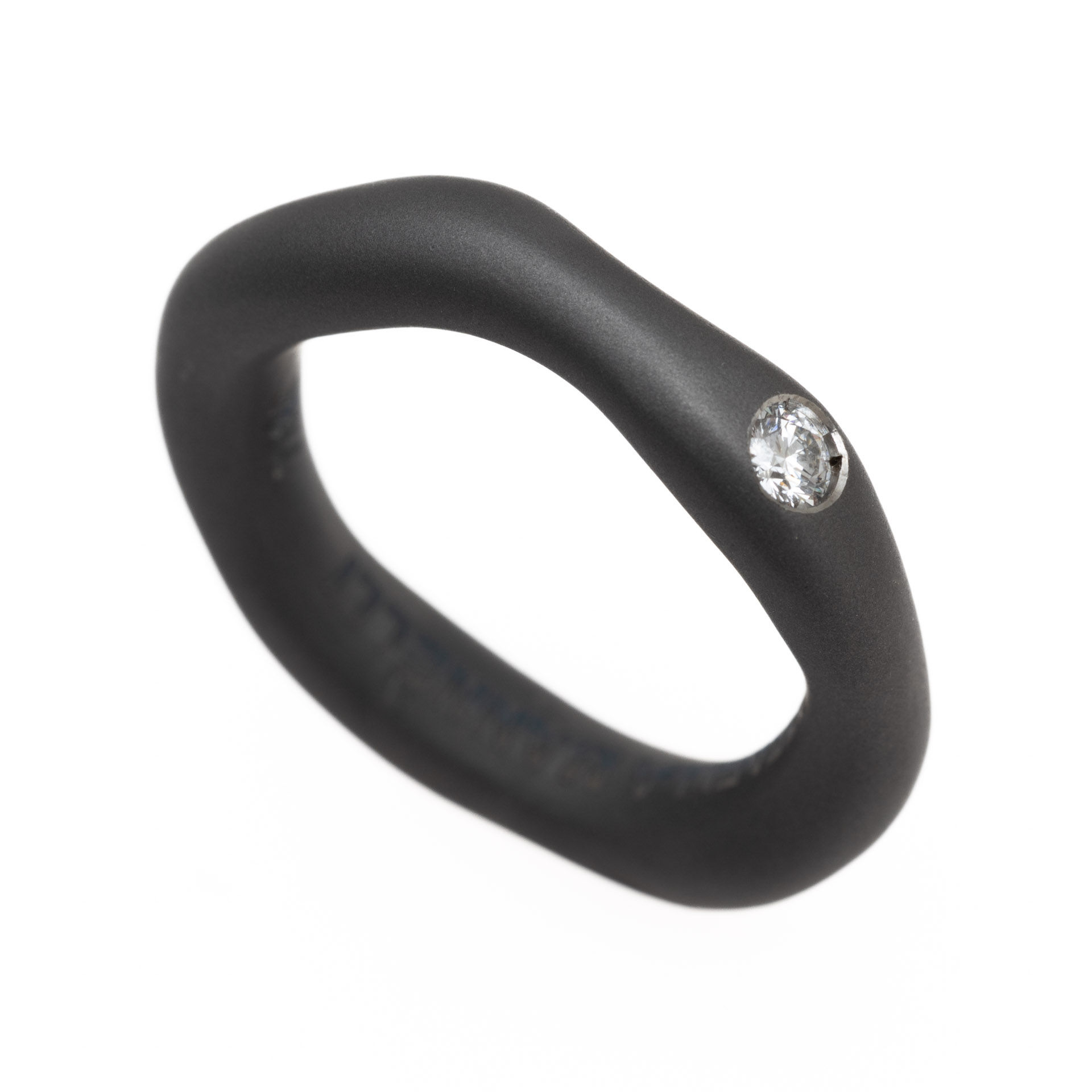 TITANIUM AND LAB GROWN BULKY RING