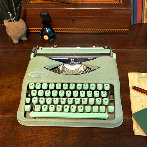 Hermes Baby Typewriter (1958) with deLuxe Plaid case! | Acme Type