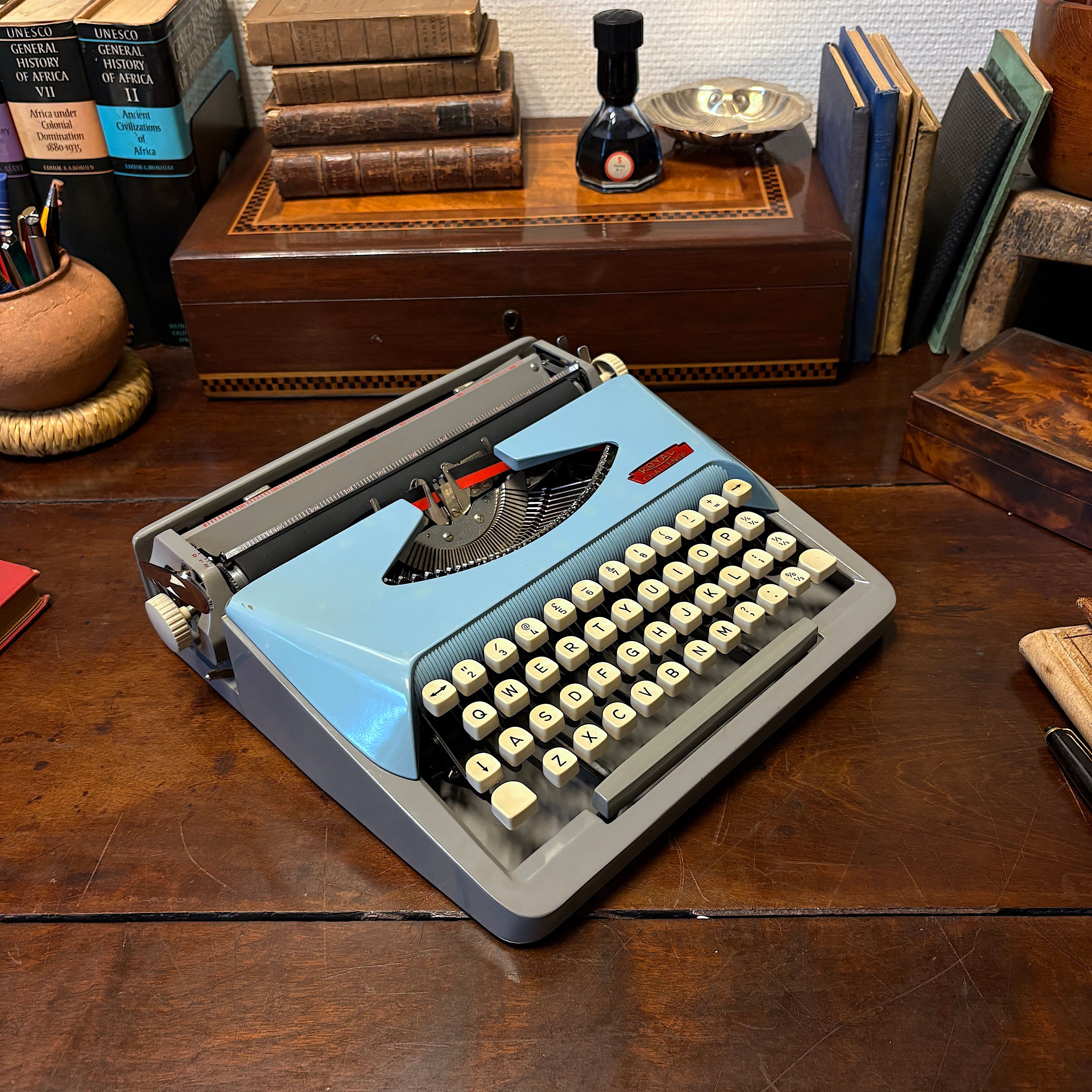 Royal Challenge Typewriter (1964) — a wonderful, very-portable machine!