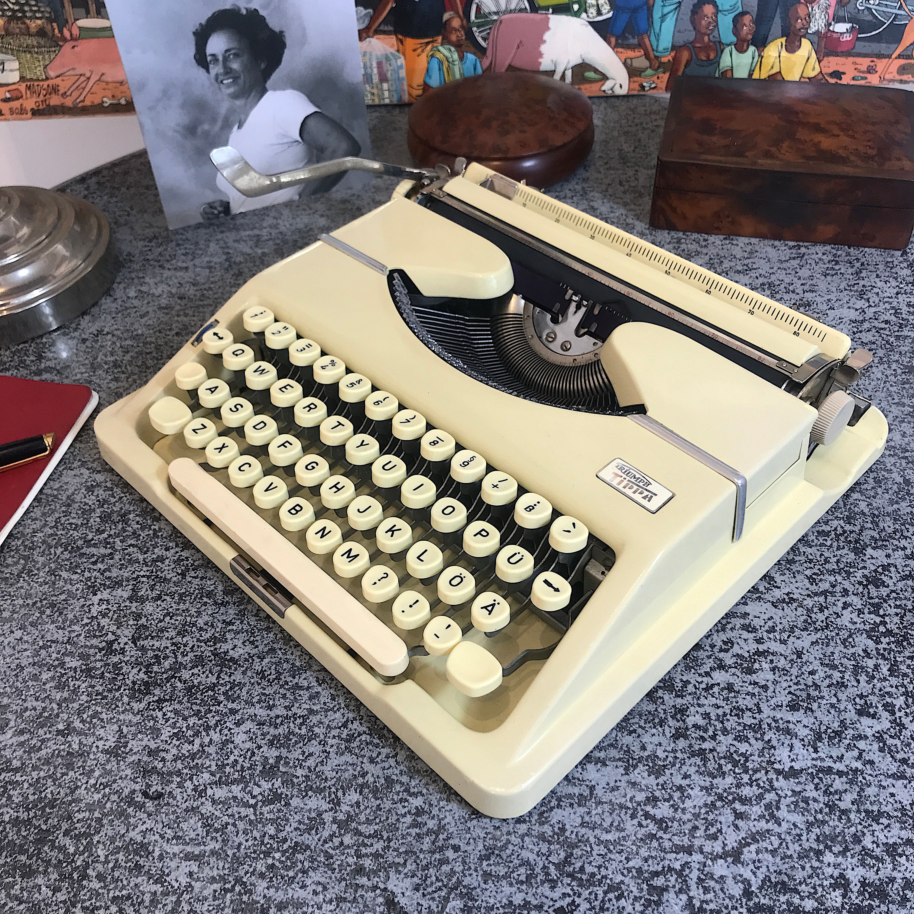 Triumph Tippa Typewriter in Cream-colour 1955