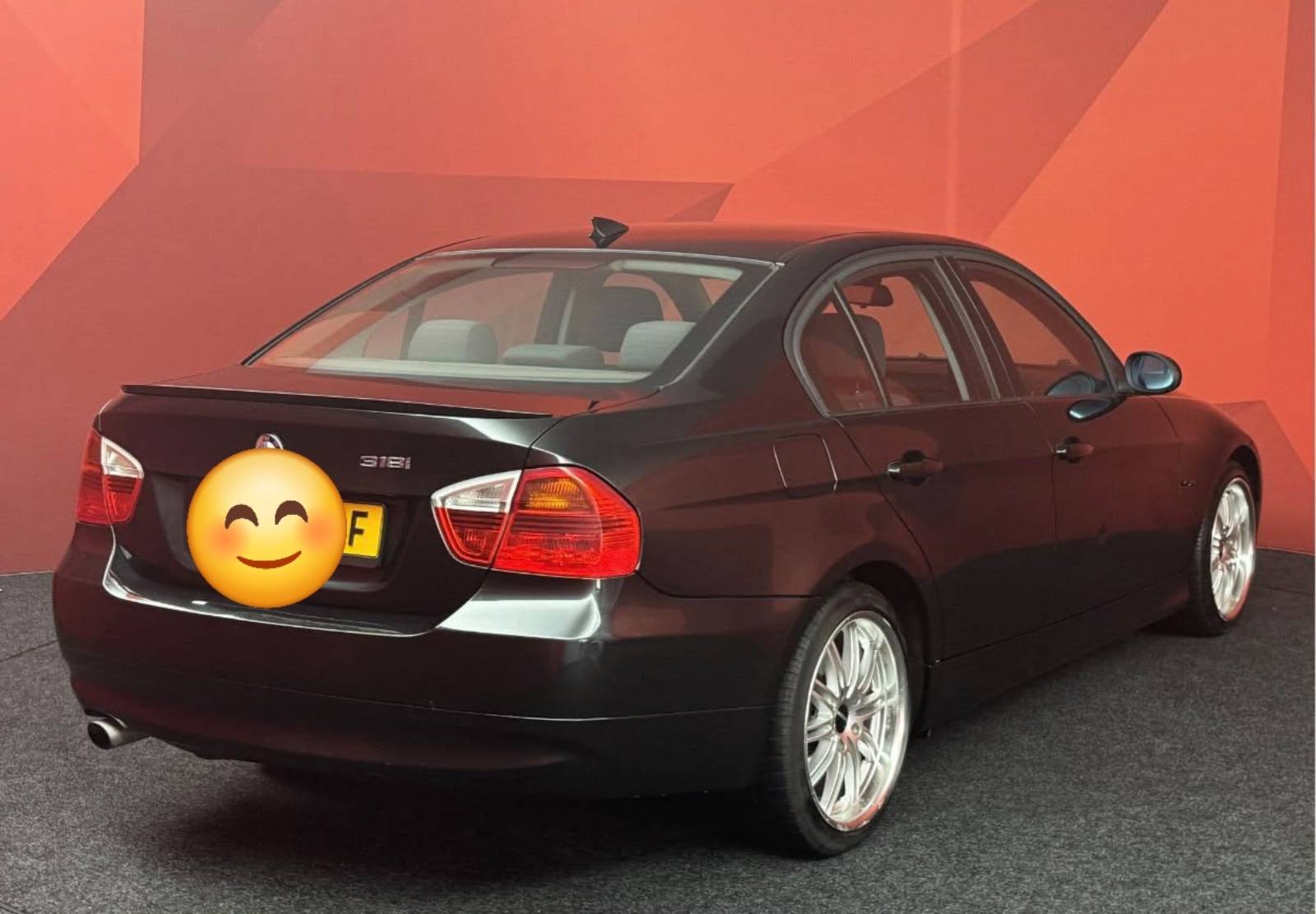 BMW Série 3 318i Berline