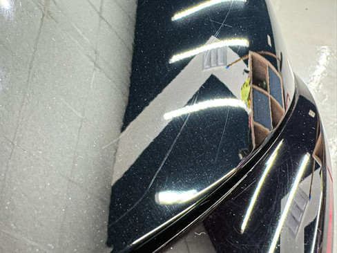 Kā izskatās automašīna pēc lietošanas bez PPF plēves aizsardzības.