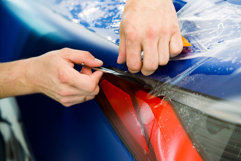 Auto aplīmēšana ar matētu un satīna PPF plēvi