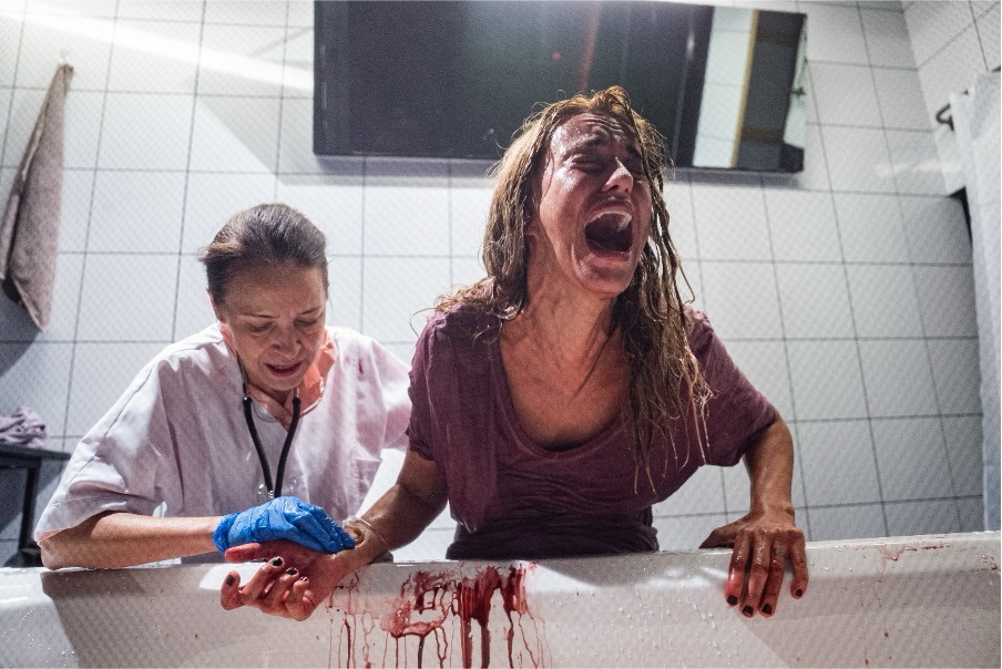 The suffering body and the trauma following the death of the child. Radina Kardzhilova and Albena Stavrena (the nurse). Photo: Stefan N. Shterev.