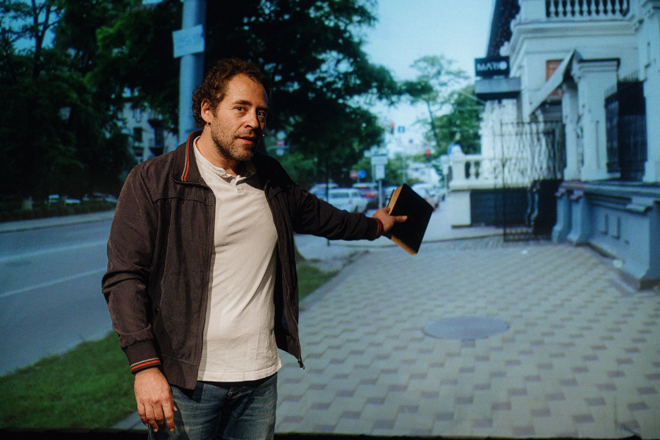 Michael Rubenfeld in If I Had a Gun I Would Take Them All Down. Photo: Paul Bargetto.