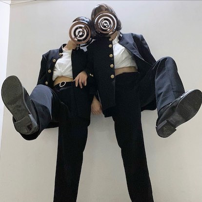 顔隠し加工のやり方 インスタ映えする顔隠しポーズ 加工法５選