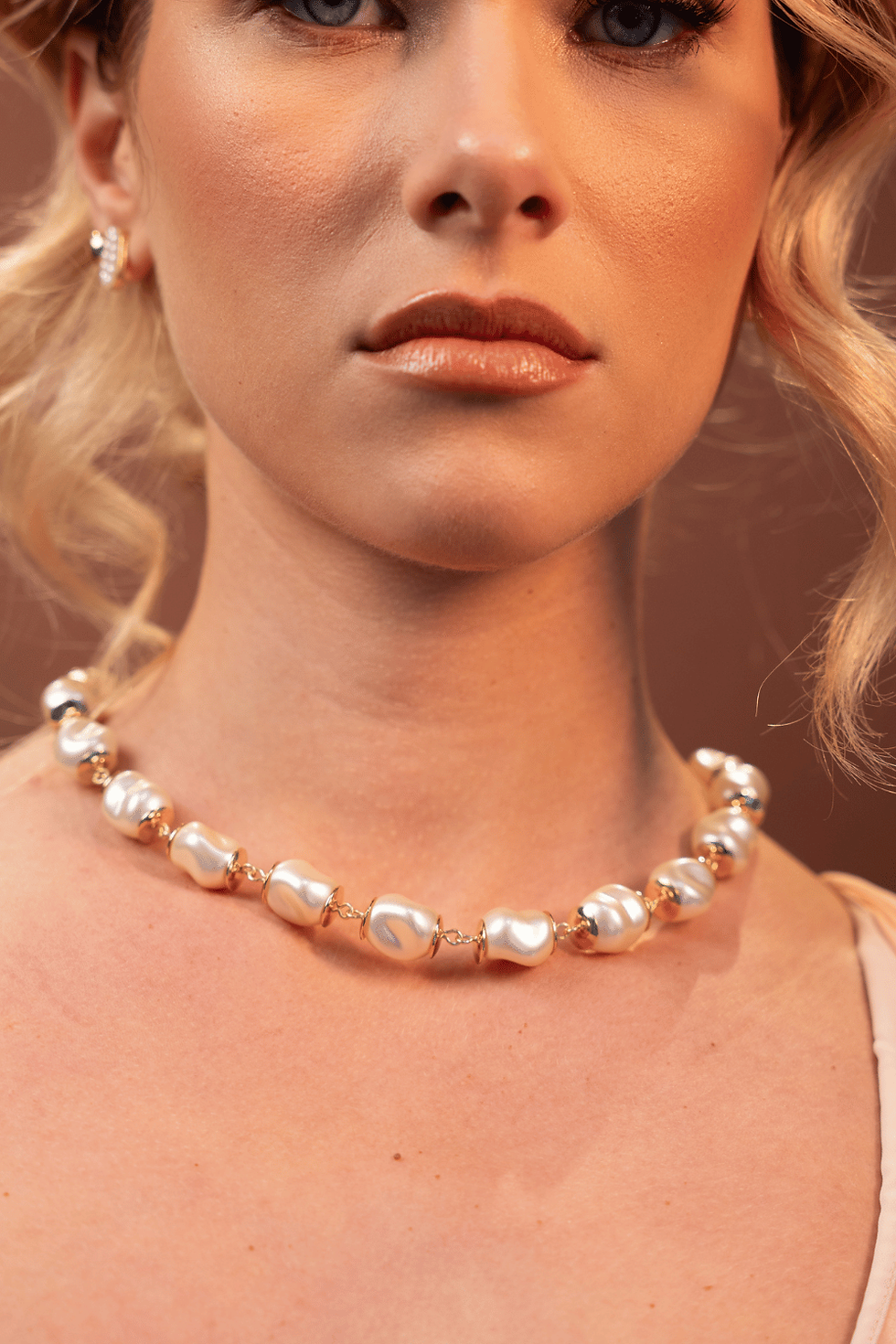 COLAR CURTO PEROLA BOHO