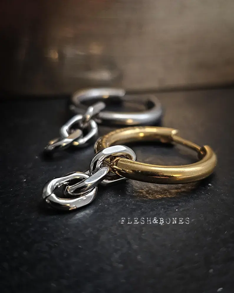 Miniature : BOLD PULSE  & CHAIN mono-earring, thick hoop, stainless, no allergy