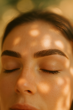natürliche und typgerechte Augenbrauen nach Microblading oder Nano Brow Behandlung