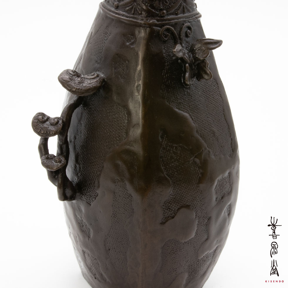 サムネイル： 瓢箪型花瓶蝶付