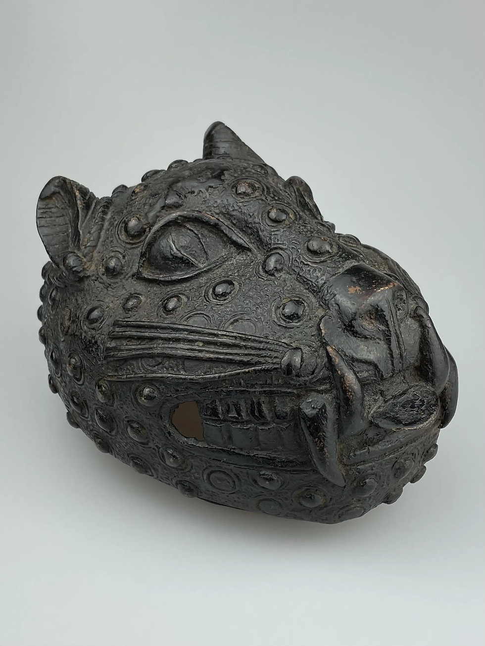Thumbnail: BENIN LEOPARD HEAD