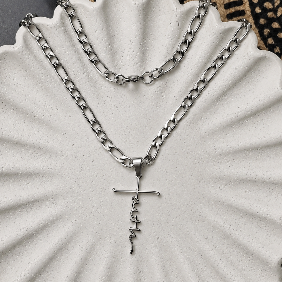 Chaine figaro avec pendentif croix, pour homme