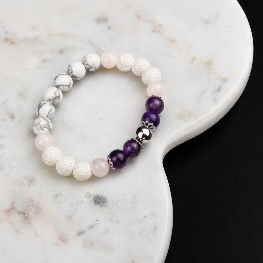 Bracelet en howlite, lave blanche, améthyste et quartz rose, avec perles en acier inoxydable
