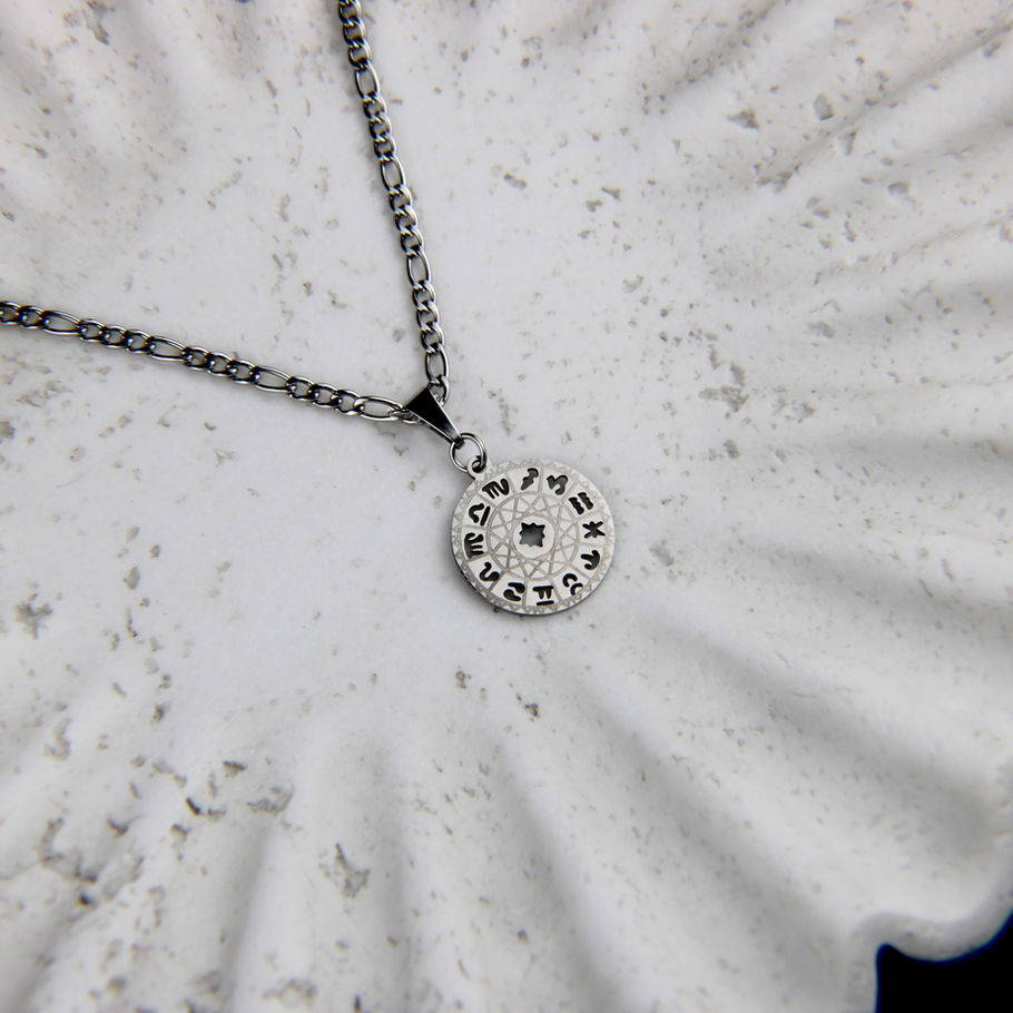 Collier en acier inoxydable avec chaîne figaro et pendentif zodiaque