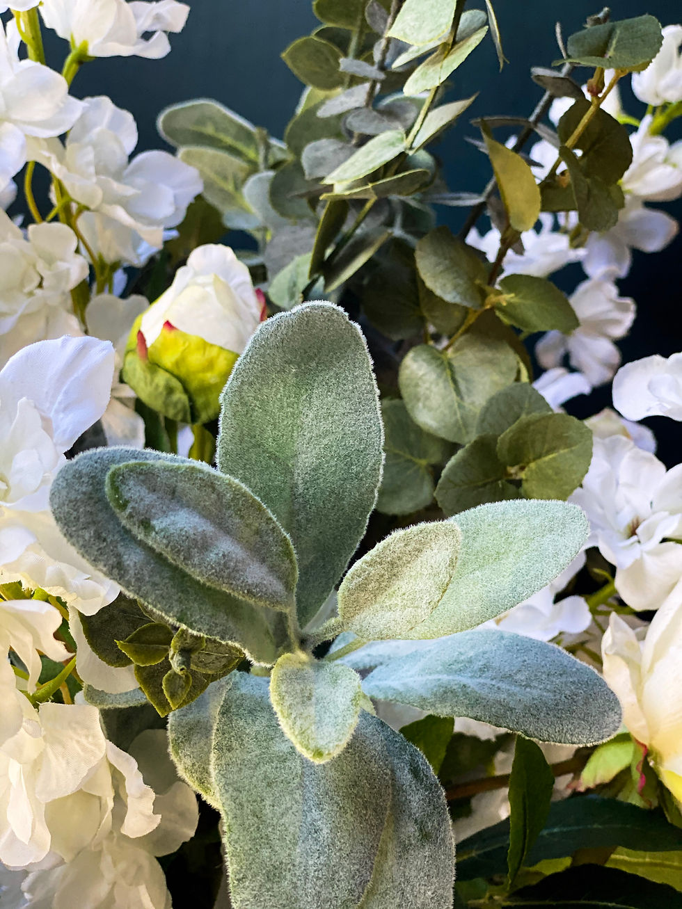 Thumbnail: The Elegant White Summer Bunch