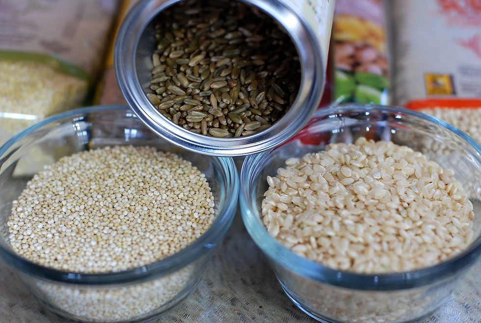 alimentos em bacias, grãos