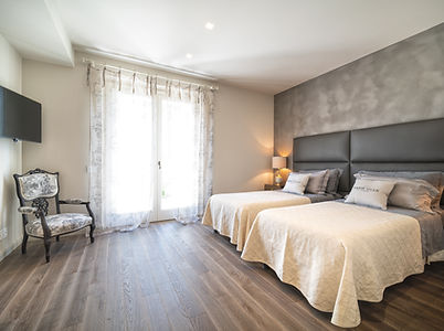 Bedroom 2 -Olivo DSC07310.jpg