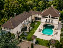 Canal+ x Aurora : Tournage de nuit dans un domaine privé, les engagements qui protègent le propriétaire et le voisinage