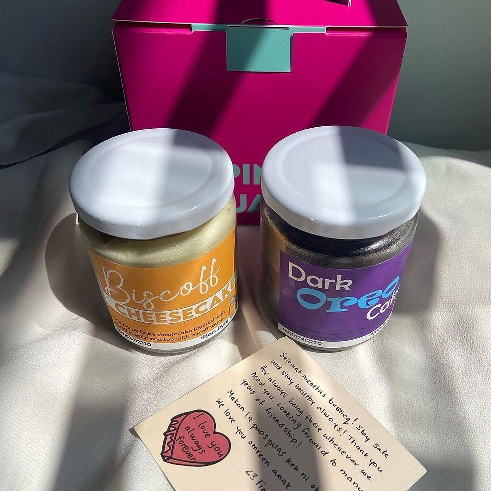 Thumbnail: GIFT BOX OF CAKE IN A JAR