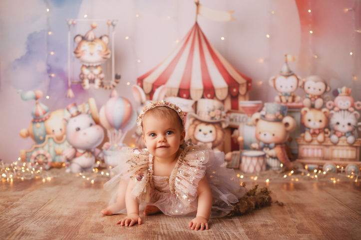 Photographe photographie photoshoot séance photo grossesse nouveau-né bébé smash the cake sitter famille couple enfant day after bretagne morbihan cotes d'armor finistère ille et vilaine loire atlantique normandie paris rennes brest lannion quimper quimperlé lorient vannes saint-malo guingamp saint nazaire guérande nantes rouen caen le havre france album tableau print tirage coffret mode glamour posing princesse maternité babybump gender reveal accouchement enfance studio extérieur plage forêt golden hour natalité cadeau naissance boho bohème pampa