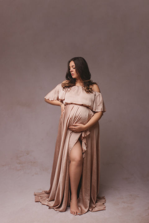 Photographe photographie photoshoot séance photo grossesse nouveau-né bébé smash the cake sitter famille couple enfant day after bretagne morbihan cotes d'armor finistère ille et vilaine loire atlantique normandie paris rennes brest lannion quimper quimperlé lorient vannes saint-malo guingamp saint nazaire guérande nantes rouen caen le havre france album tableau print tirage coffret mode glamour posing princesse maternité babybump gender reveal accouchement enfance studio extérieur plage forêt golden hour natalité cadeau naissance boho bohème pampa