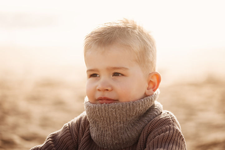 Photographe photographie photoshoot séance photo grossesse nouveau-né bébé smash the cake sitter famille couple enfant day after bretagne morbihan cotes d'armor finistère ille et vilaine loire atlantique normandie paris rennes brest lannion quimper quimperlé lorient vannes saint-malo guingamp saint nazaire guérande nantes rouen caen le havre france album tableau print tirage coffret mode glamour posing princesse maternité babybump gender reveal accouchement enfance studio extérieur plage forêt golden hour natalité cadeau naissance