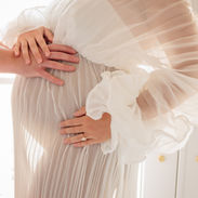 Unique Maternity Photos: Out‑of‑the‑Box Ideas to Create True Heirlooms
