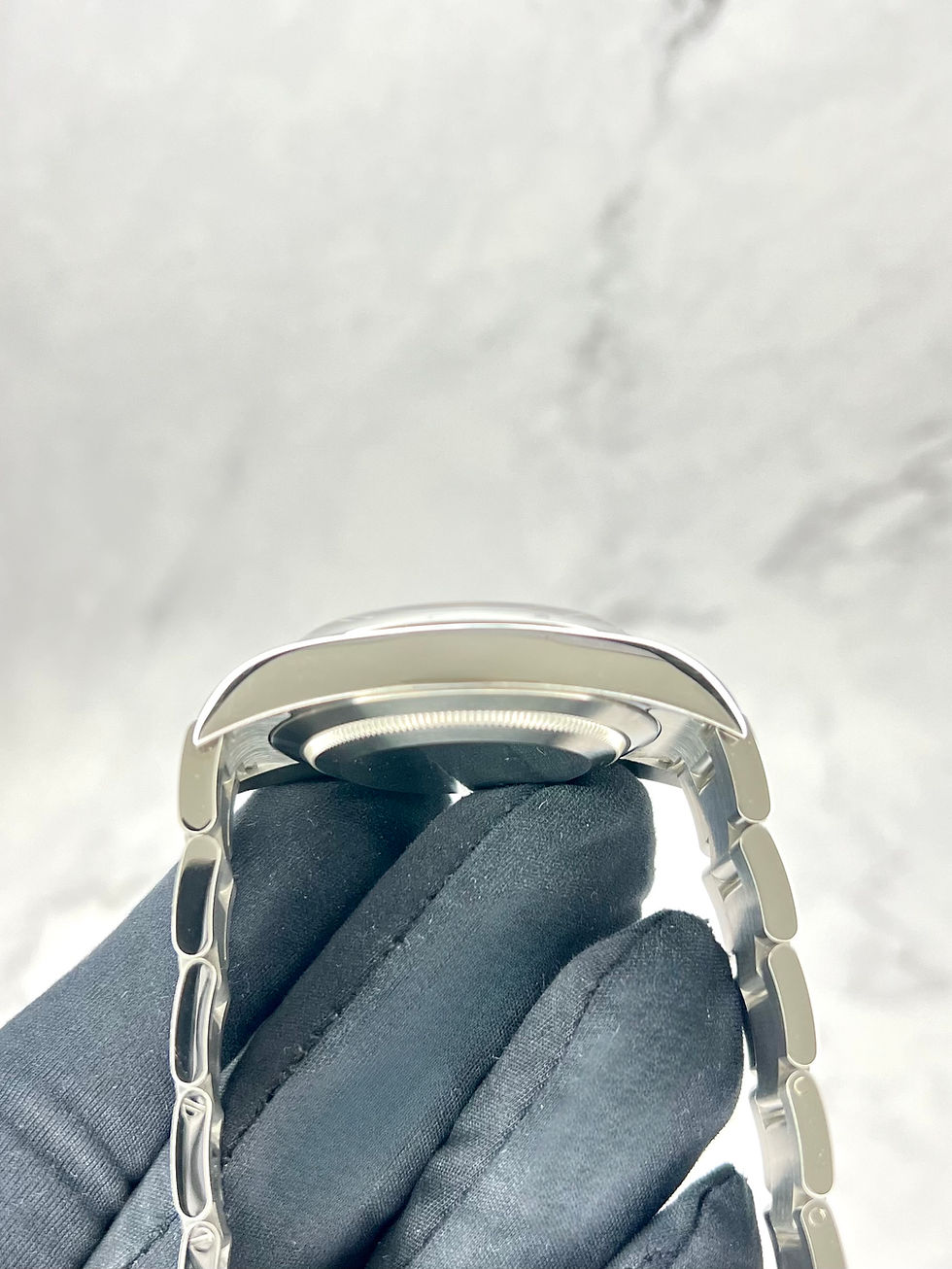 Miniaturbild: ROLEX OYSTER PERPETUAL 39MM RHODIUM FULLSET 114300