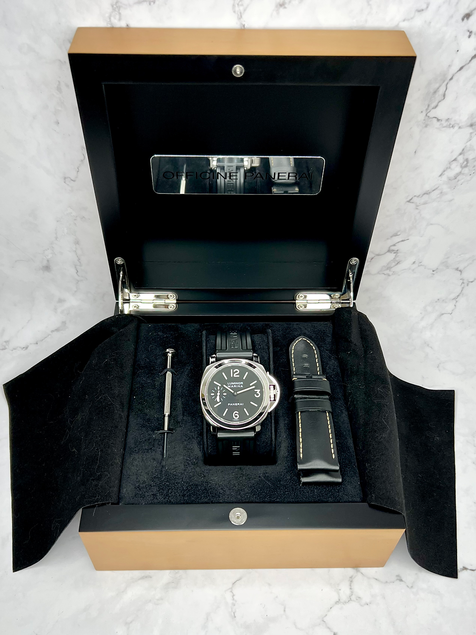 Thumbnail: PANERAI LUMINOR MARINA PAM00111 HANDAUFZUG FULLSET