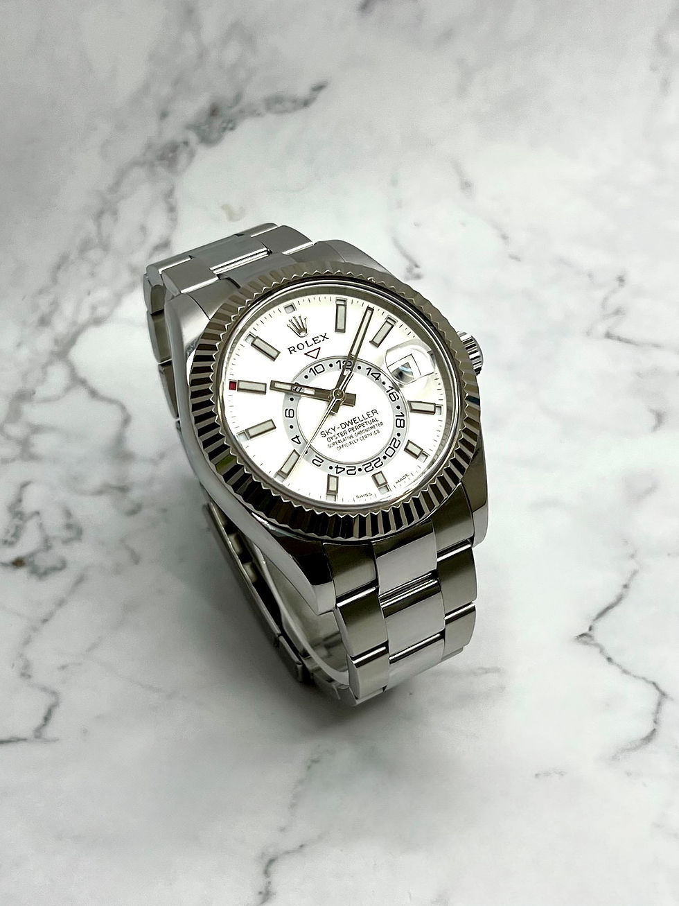 Miniaturbild: ROLEX SKY-DWELLER WEIẞ OYSTER 326934 ANNUAL CALENDAR 42MM 