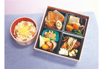 お持ち帰り料理折(ご飯付).png