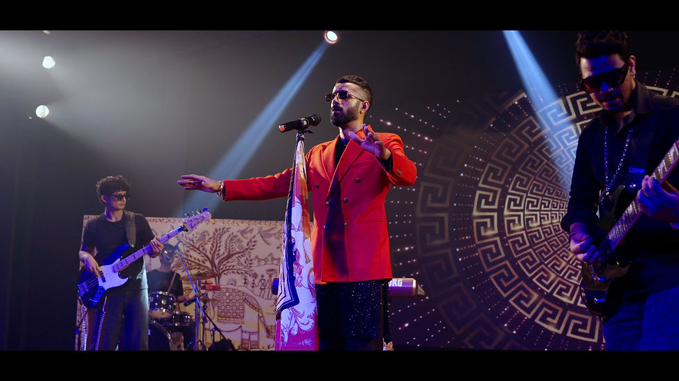 Sequence 02.00_02_32_07.Still006.jpg