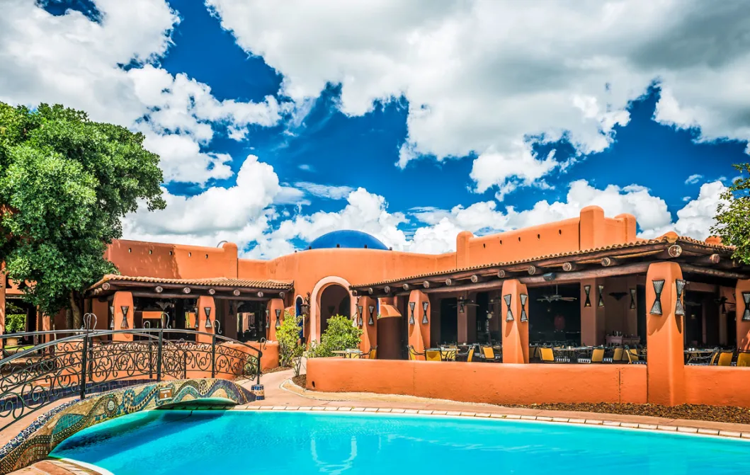 avani_victoria_falls_resort_16_the-theatre-of-food.webp
