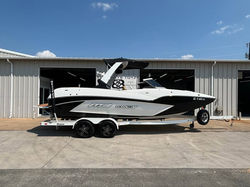 2022 MB Alpha Tomcat 22