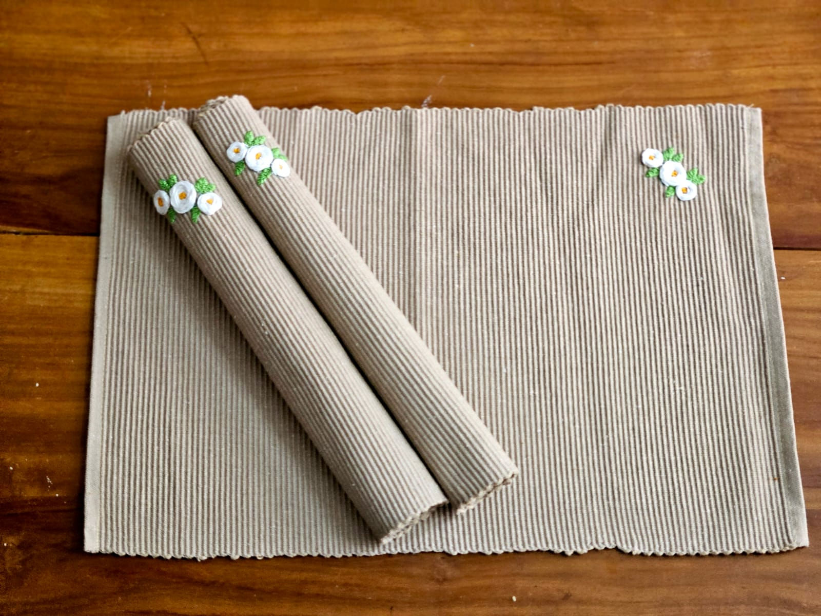 Hand Embroidery Placemat - Single Piece