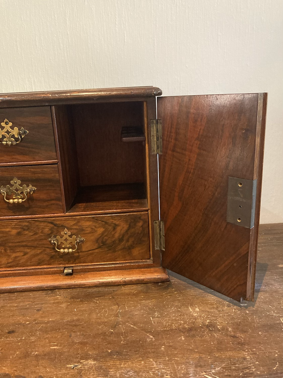 Thumbnail: Pipe Cabinet