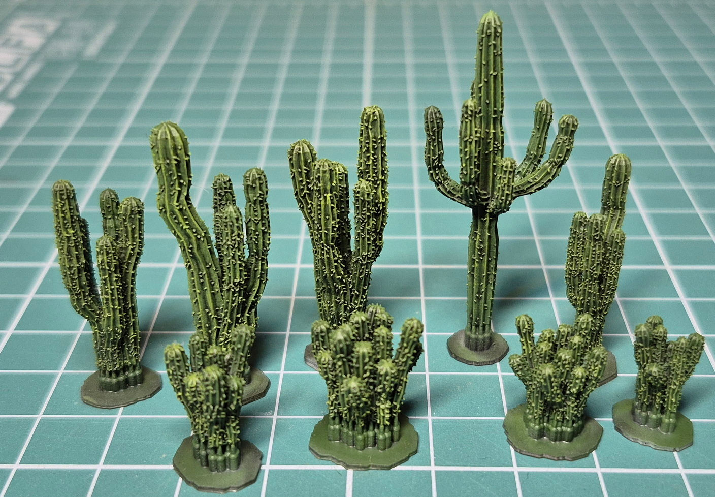 Tall cactus /9pcs/ 1:72