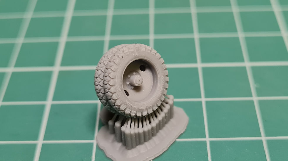 Miniatura: Wheels set for ZIS-6 and family 1:72  PST