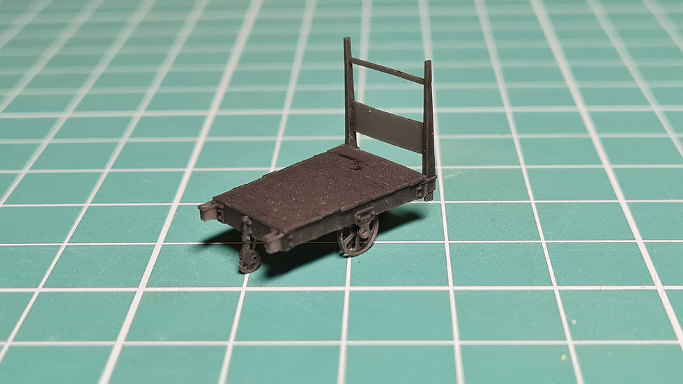 Miniatura: Suitcases and transport cart