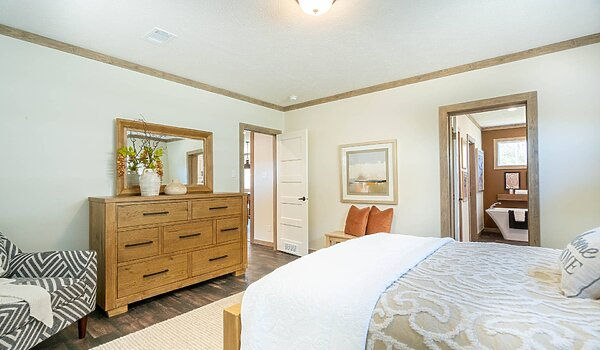 The Roxy master bedroom Mobile mansions of gonzales timbercreek louisiana