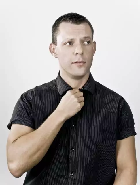 AVT_Piotr-Kowalski_4605.webp