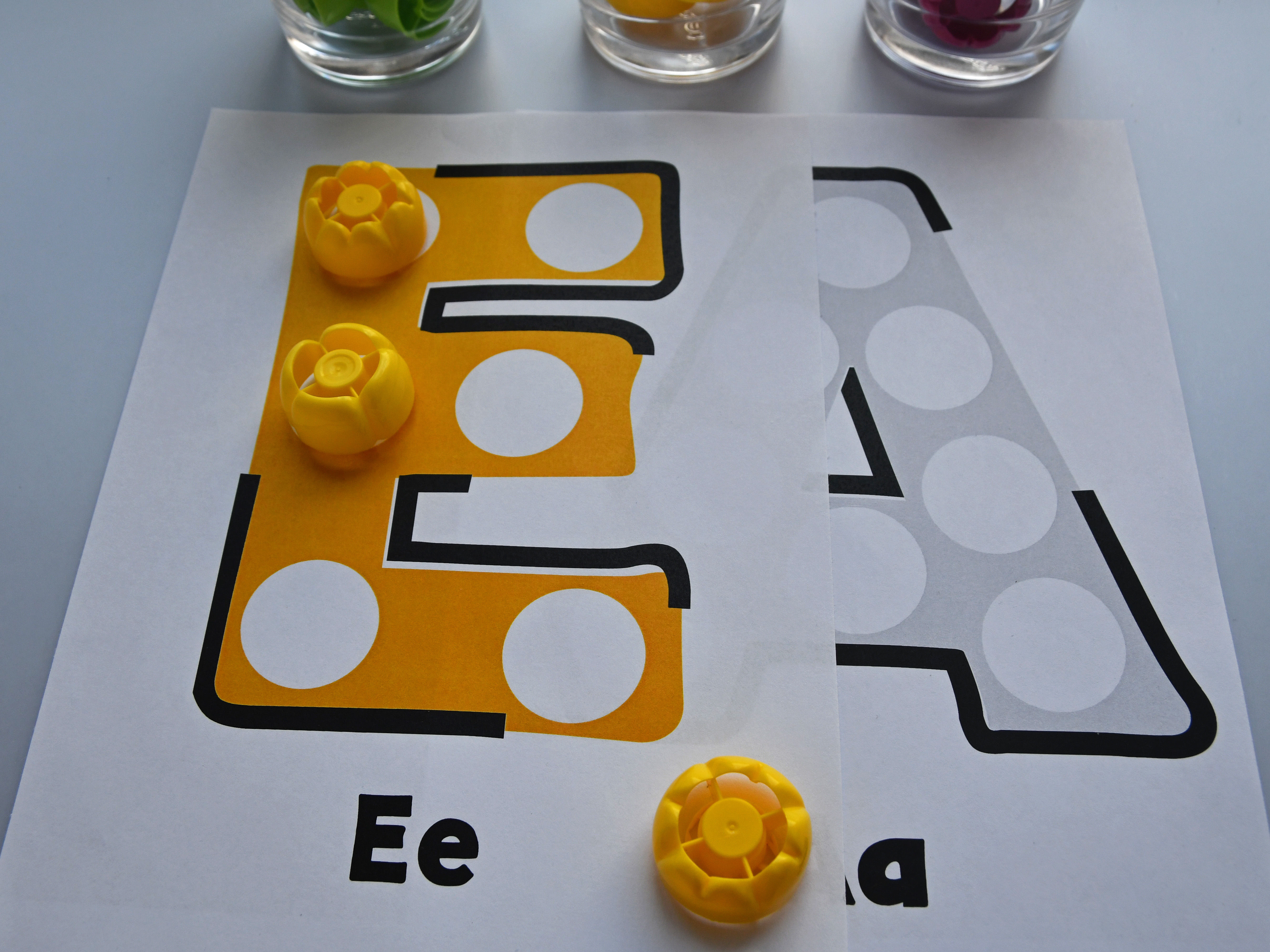 Víčka - Písmena a číslice (HiPP)