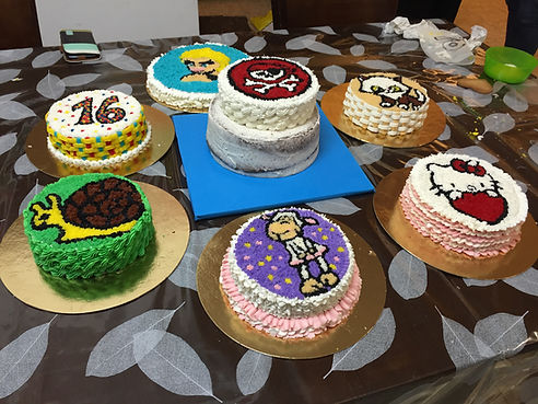 ,עוגות מעוצבות,ציור על עוגה,סדנת זילוף,עוגיות עם רויאל אייסינג,קורס זילוף