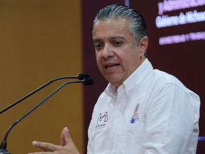 Licencias de conducir, con subsidios del 50 %: Luis Navarro