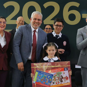 Arranca ciclo escolar 2026-2027 con más de 900 mil alumnos y 70 mil docentes en Michoacán