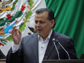 En Michoacán el reclutamiento forzado no es un delito; propone Memo Valencia castigarlo con hasta 40 años de prisión