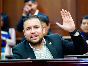 Propone Reyes Galindo que oficiales del Registro Civil en Michoacán cuenten con formación jurídica