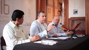 Barragán acompaña presentación de dos iniciativas del sector transportista del estado