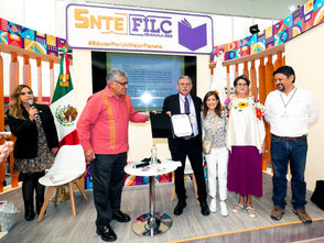 Regresa el SNTE a las ferias del libro para divulgar la obra de los maestros